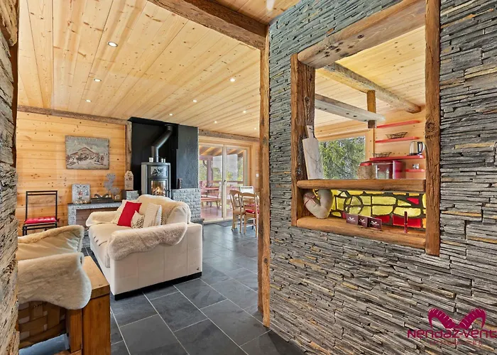 Le Bouquetin Avec Jacuzzi Et Sauna Chalet *